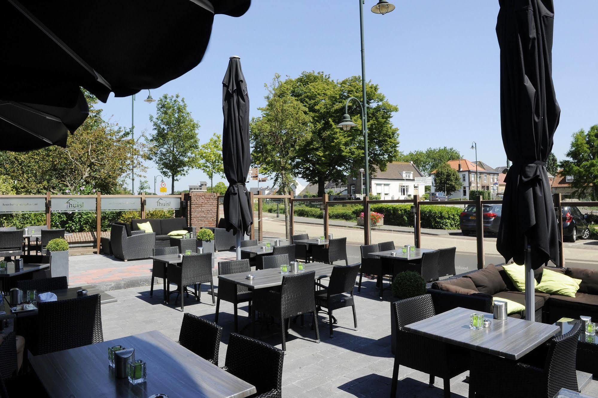 Hotel-Restaurant Thuis! Dinteloord ภายนอก รูปภาพ